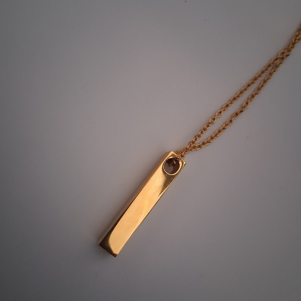 Elegant Gold Pendant Cremation Necklace